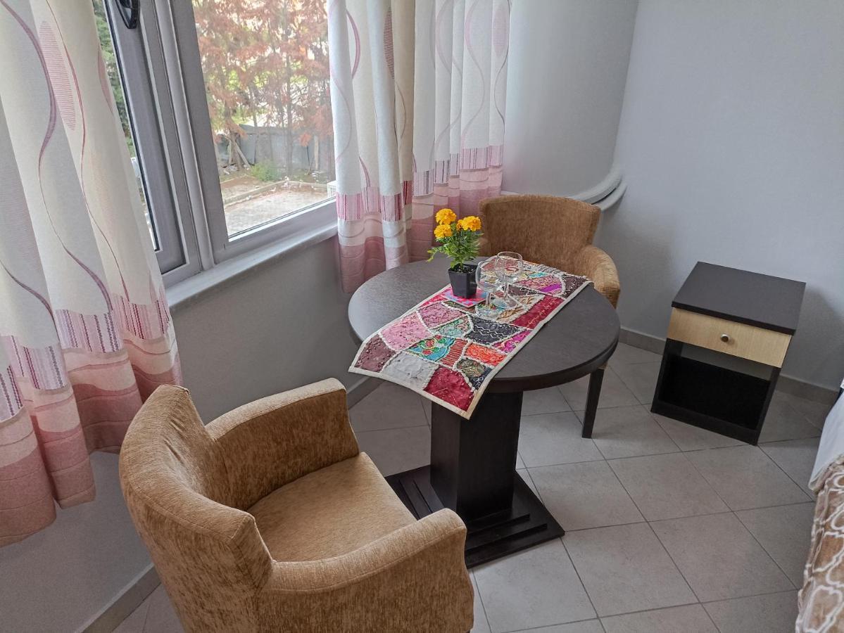 10 Apartmants Olimpia Mir Appartement *